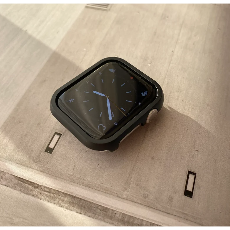 Etui ze stopu aluminium do Apple Watch Czarny - Foxyband